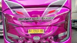 Diduga Mengemudi Ugal-ugalan, Bus Pariwisata Bintang Laut Holiday Nyaris Sebabkan Kecelakaan, Pengguna Jalan Minta Polisi Bertindak