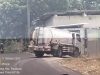 Truk Tangki Biru Putih Kembali Terlihat Masuk Gudang Lama di Pandaan, Dugaan Penimbunan Solar Subsidi Disorot*